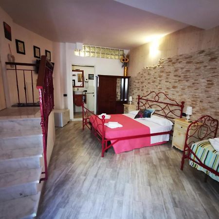 Michela Rooms Riomaggiore Ngoại thất bức ảnh