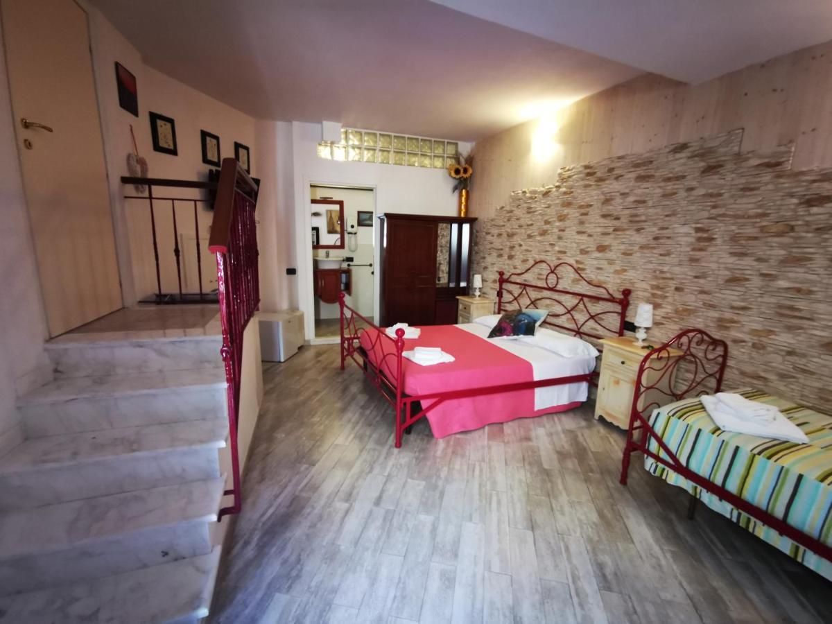 Michela Rooms Riomaggiore Ngoại thất bức ảnh