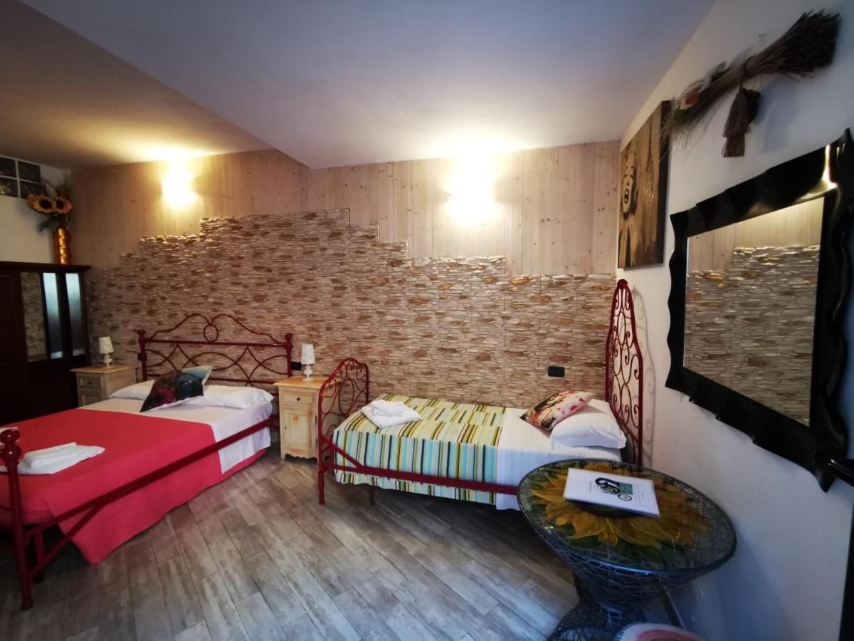 Michela Rooms Riomaggiore Ngoại thất bức ảnh